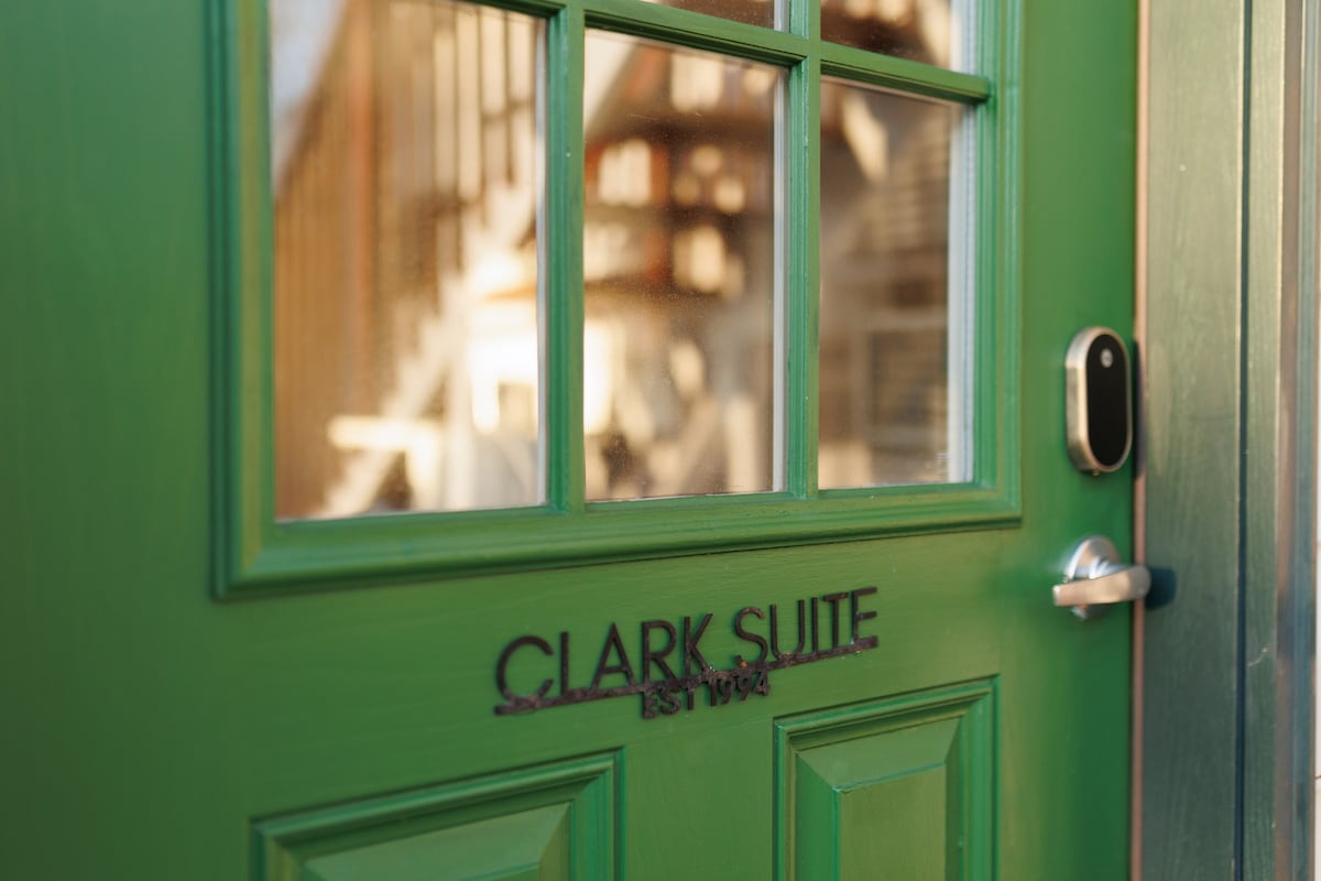 Clark Suite - Millpond Inn B&B
