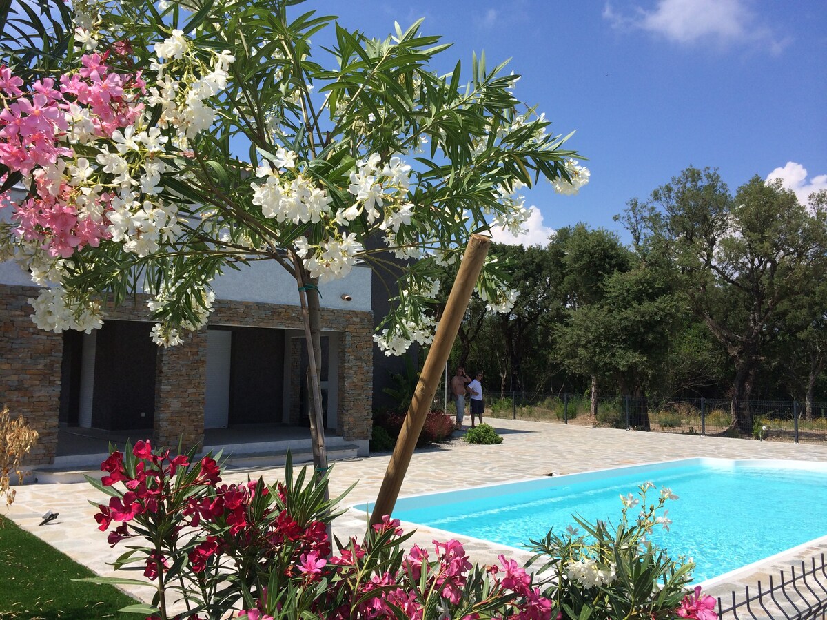 Appt Ghisonaccia terrasse  & piscine - 6 pers