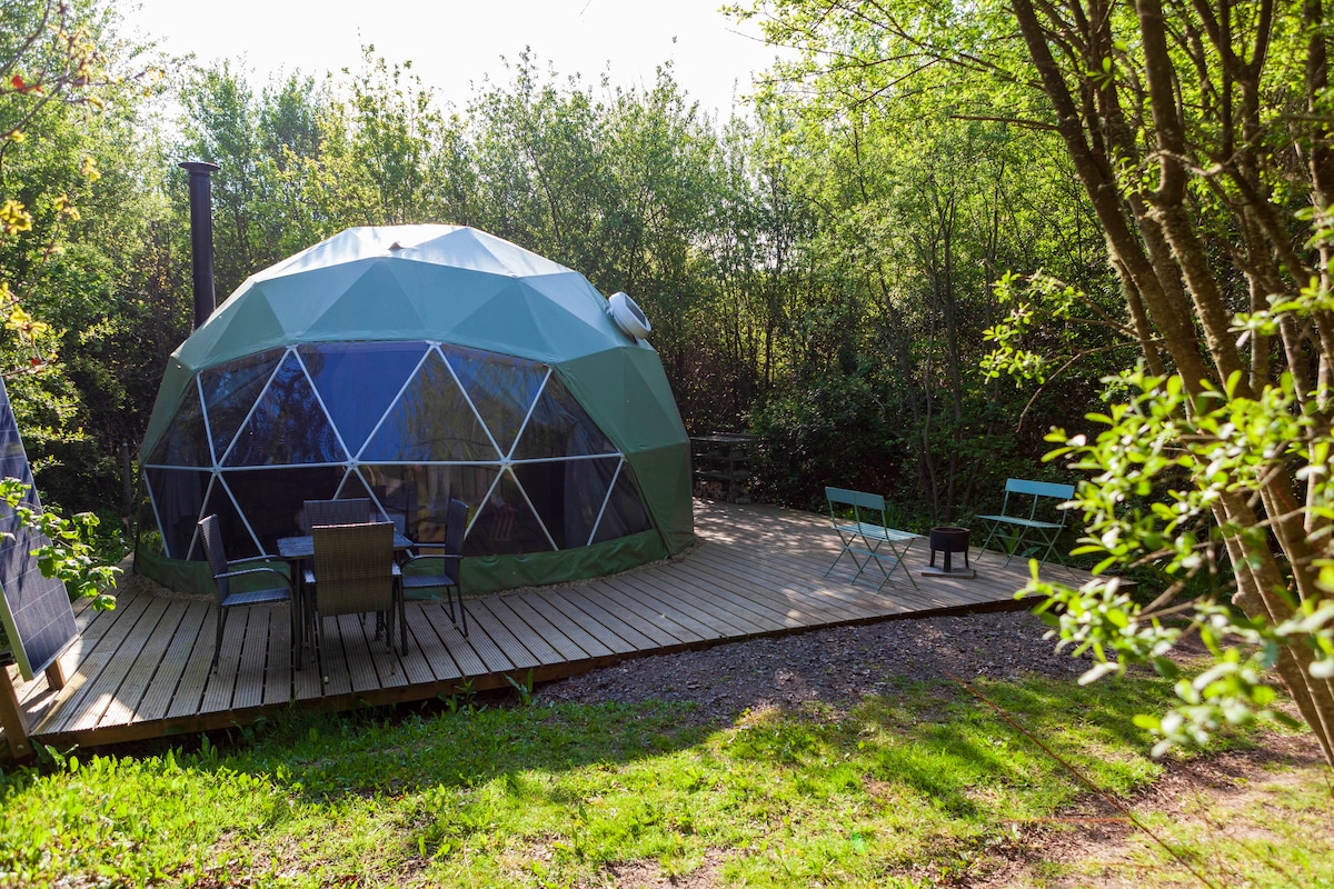Glamp Wight Willow Geodesic dome, Isle of Wight
