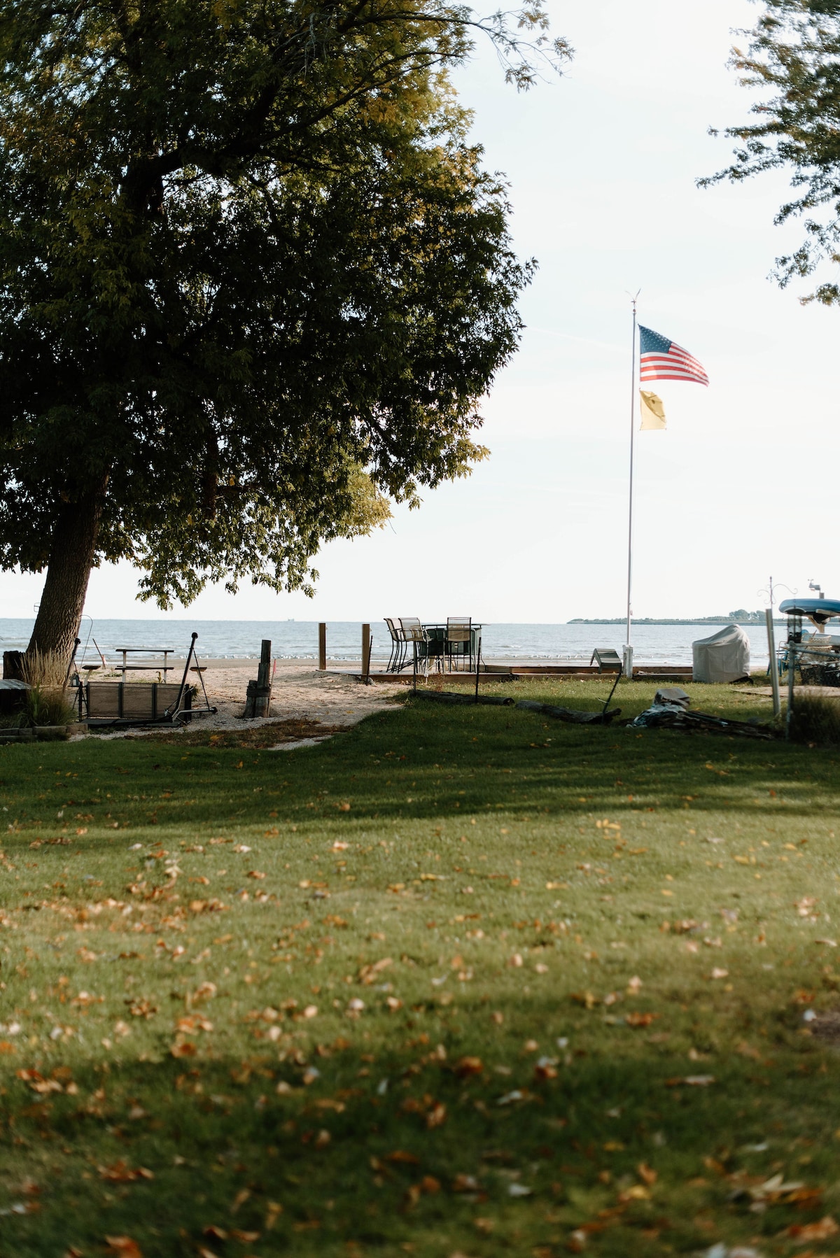 Crazy View- Beach Front Getaway Bay City,MI!