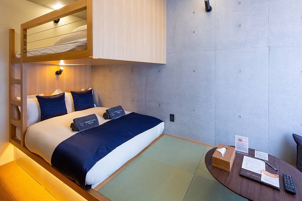 Max5 Comfort3/1 double bed + loft + futon (double)