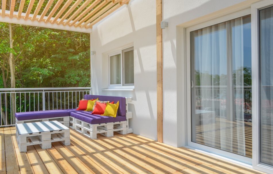 Steps from the sparkling waves> villa Albena Beach