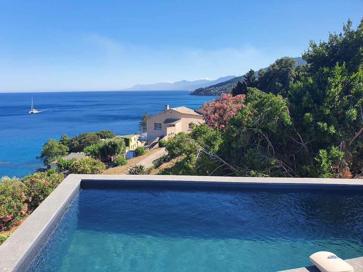 ELBA别墅，可容纳8人， 180 °海景，热水游泳池
