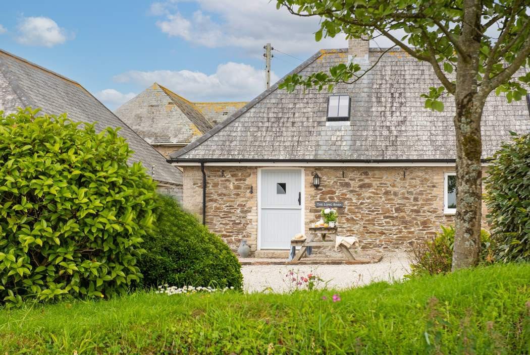 Tranquil Cornish stone barn