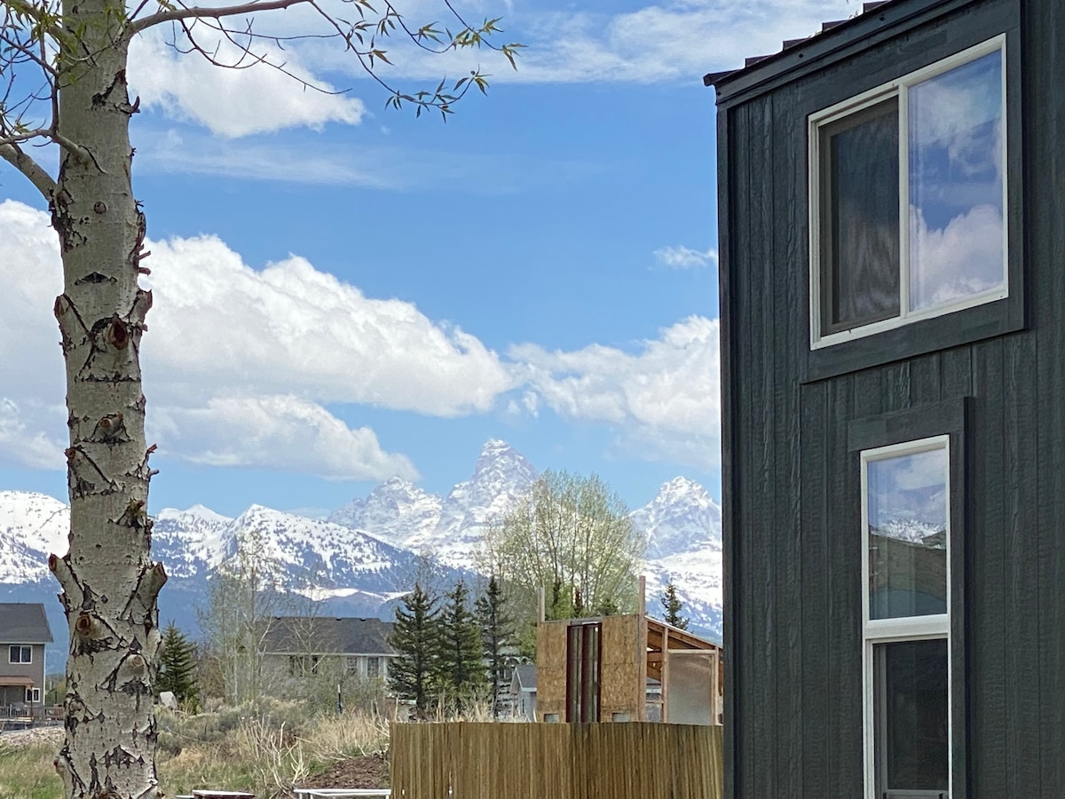 Luxury Tiny Home with Grand Teton Mountain Views!