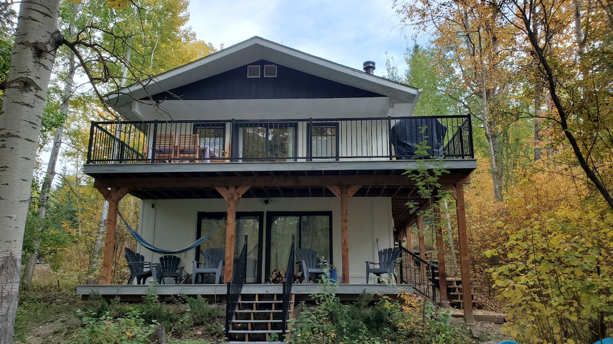 The Cabin at Sunbreaker Cove