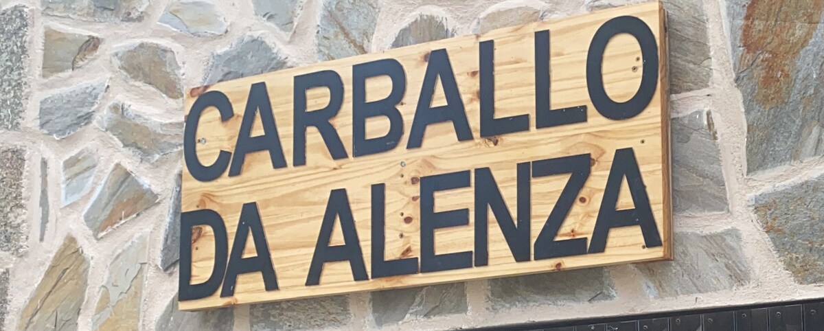 Casa Carballo Alenza (Alenza-Castro Caldelas)