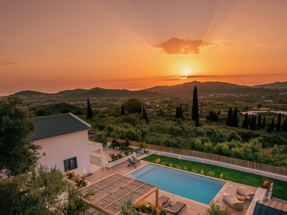 Villa Verde with Private Pool