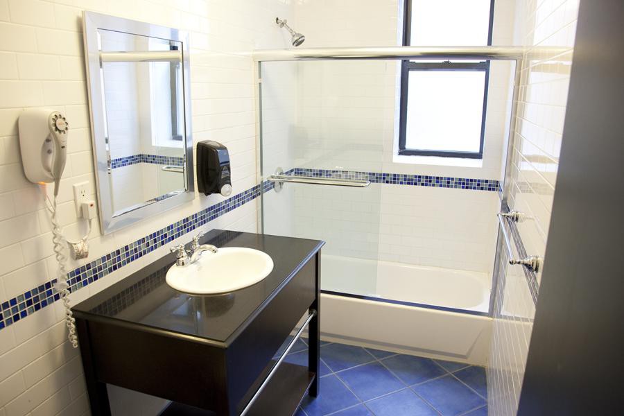 标准共用浴室# 706 -家具齐全的单间公寓