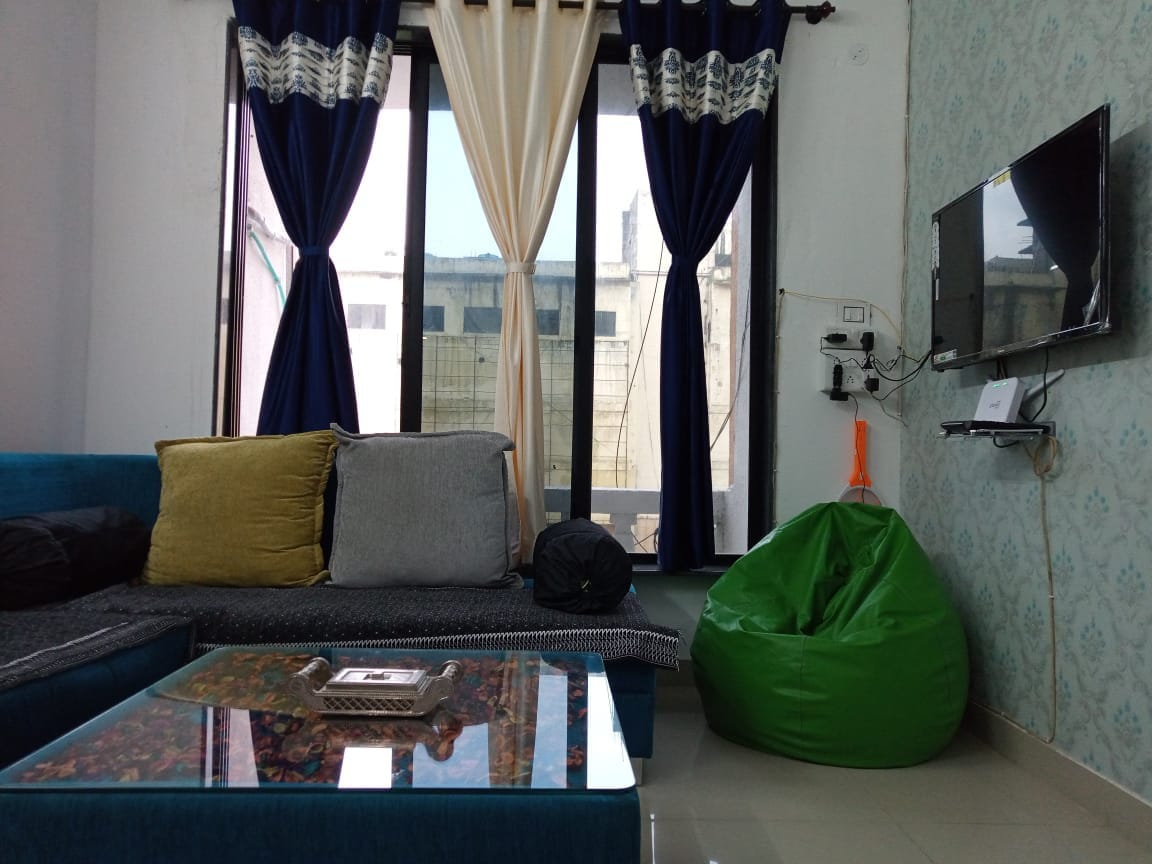 2 bhk fully furnished modern apartment for family