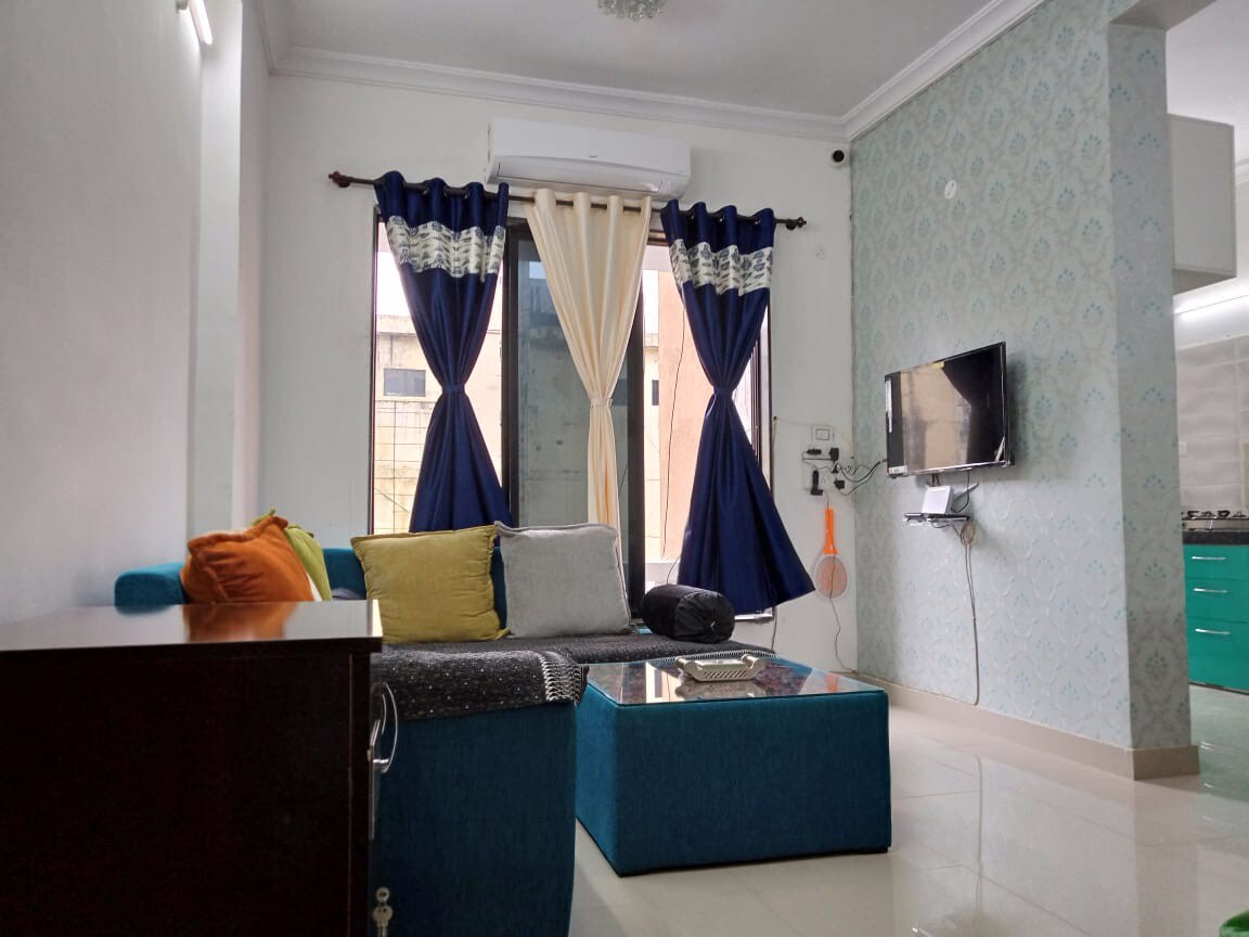 2 bhk fully furnished modern apartment for family