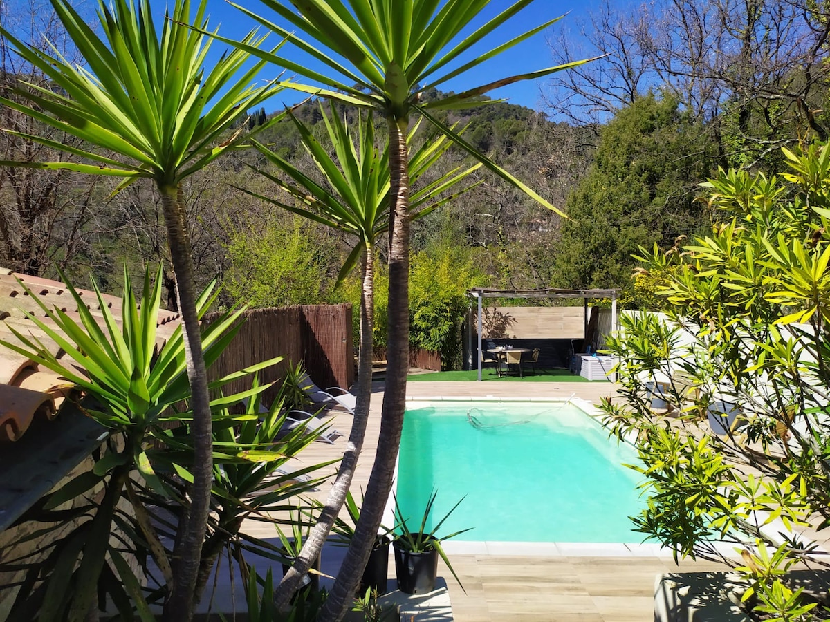 La Petite Maison d 'à Côté