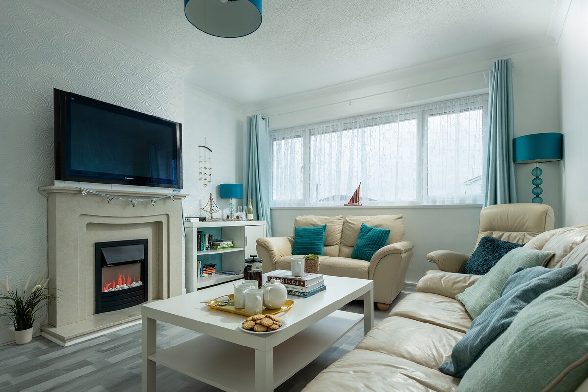 RestBayHideAwayPorthcawl - coastal family house