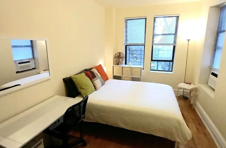 干净、安静、安全的卧室距离中央公园仅几步之遥
