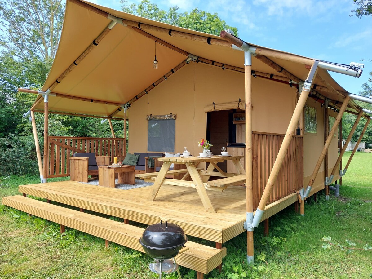 4人豪华Safaritent Specht- Glamping Essenhof