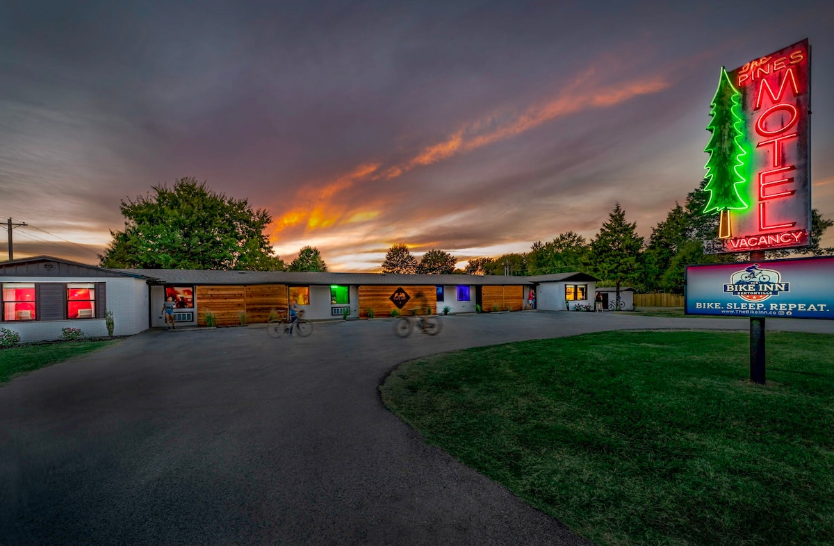 The Bike Inn # 5 Hobbs State Park ，单人房