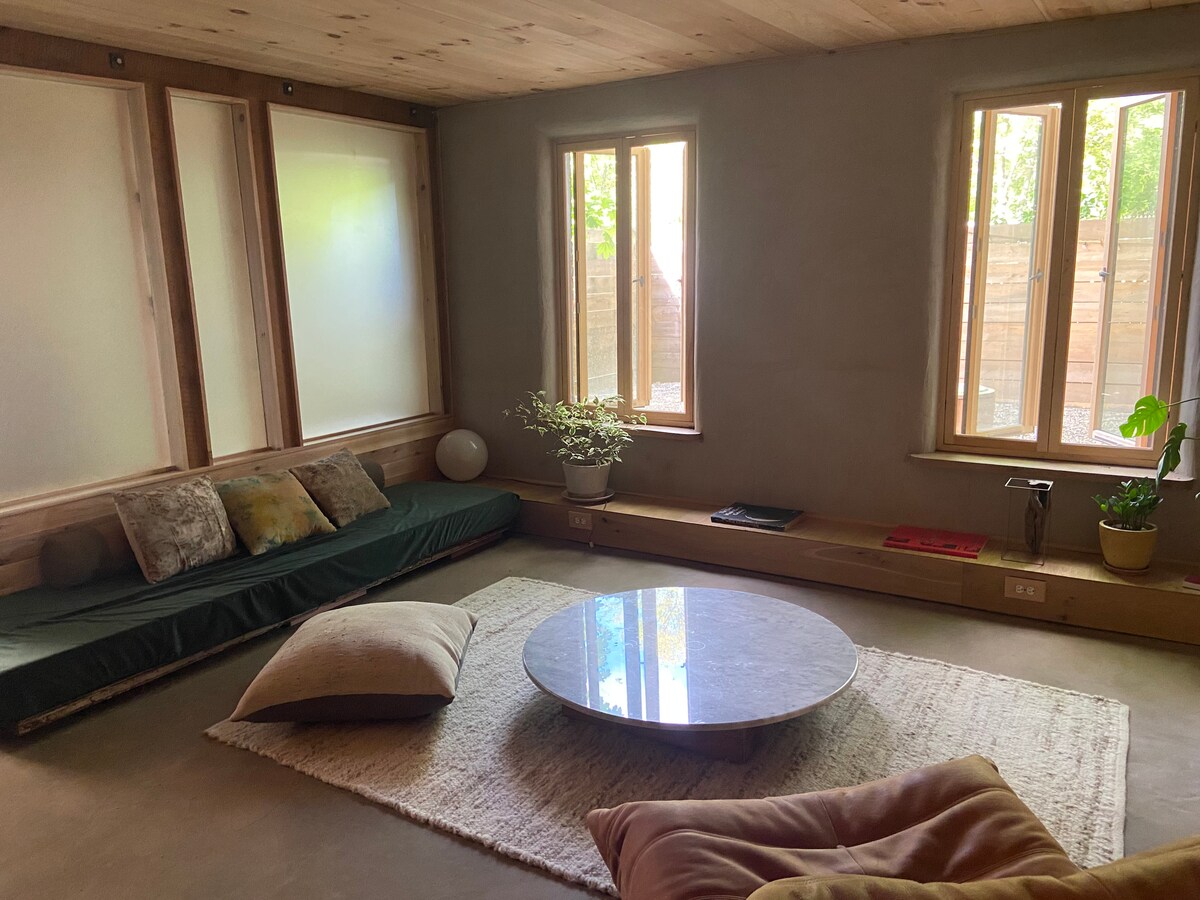 The Zen Den in Historic Rondout District