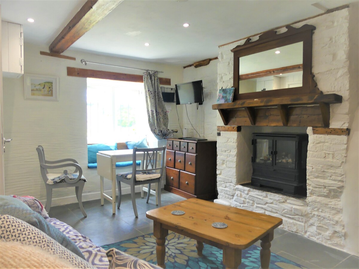 Rose View, Priory Cottage Bodmin