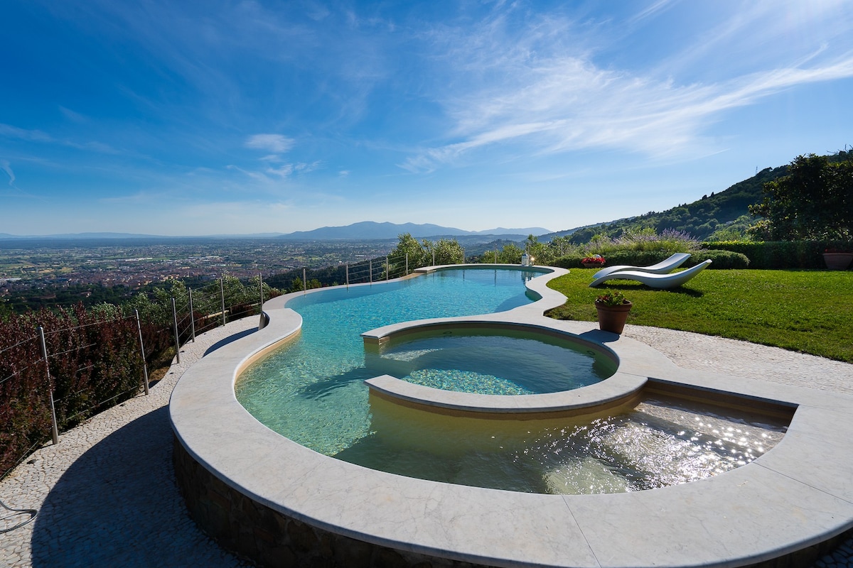 A private villa with an infinity pool