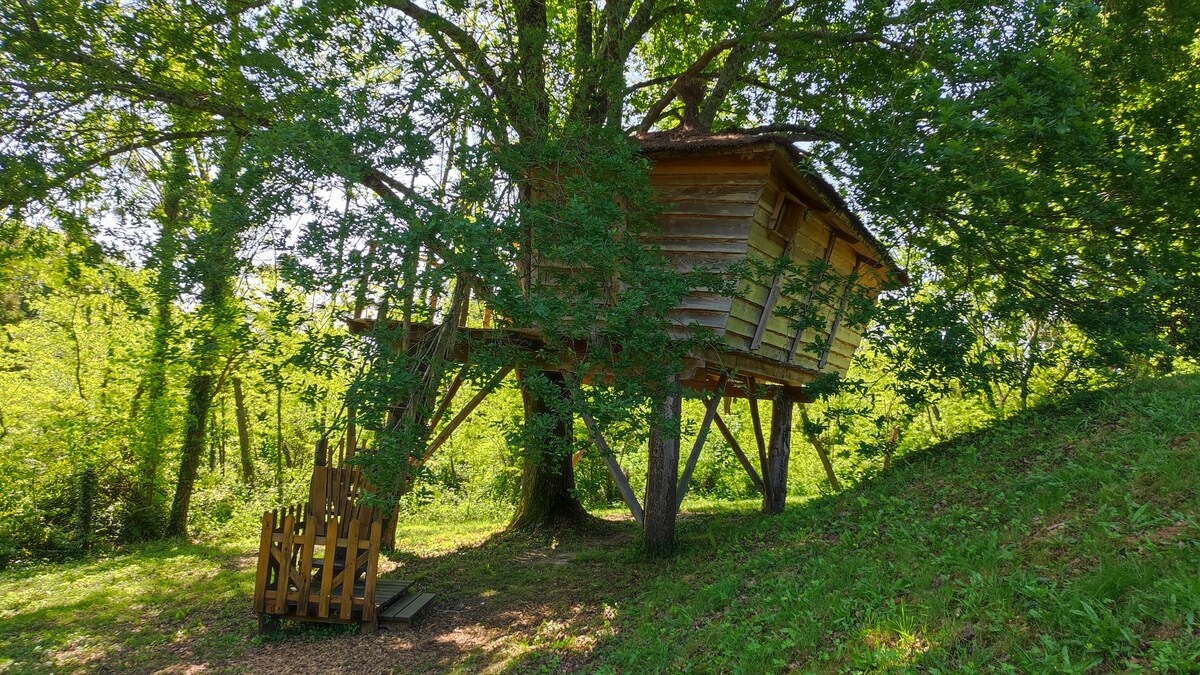 The Treehouse at Domaine des Laminak