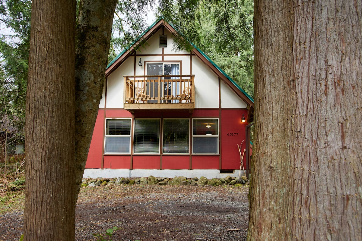 位于胡德走廊（ Mt. Hood Corridor ）的热情小屋