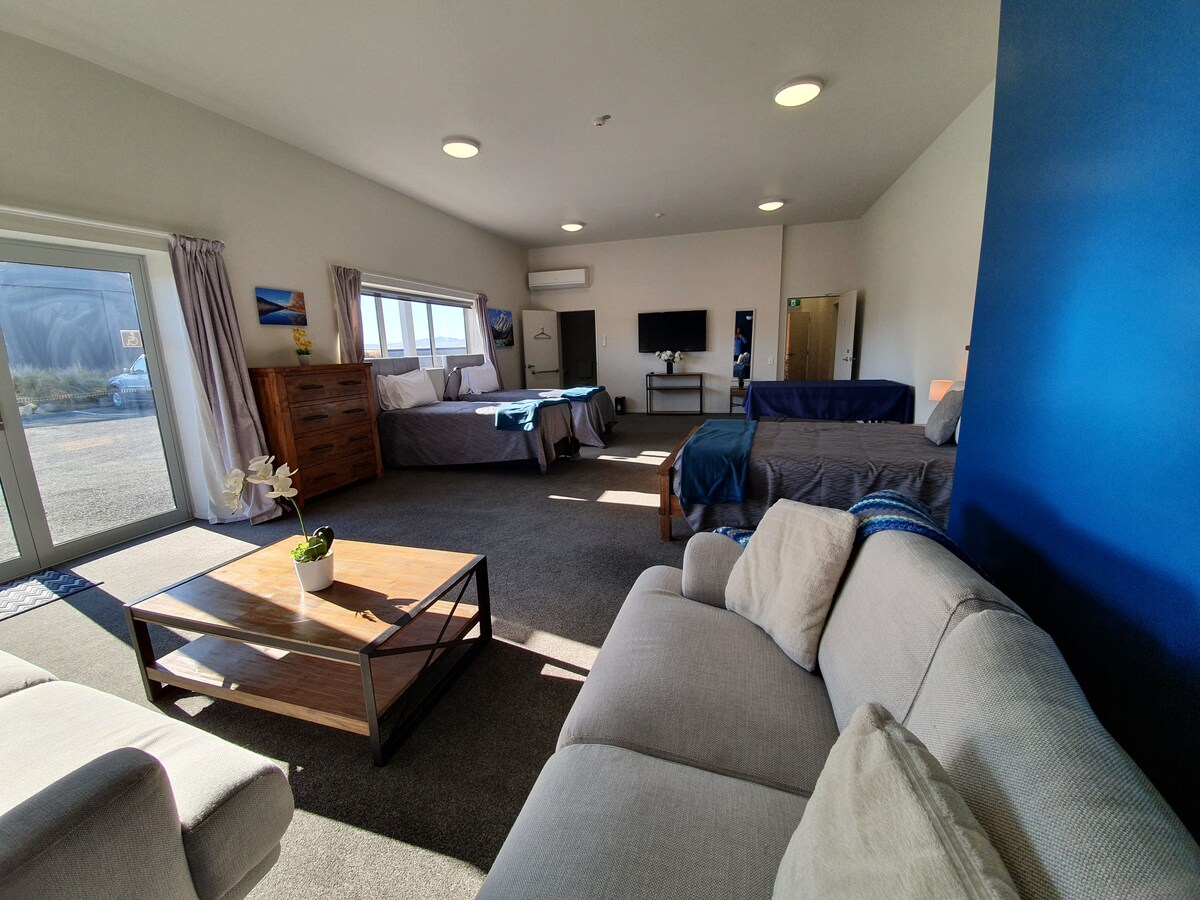 Family Accessible Room, at Pukaki Air Lodge