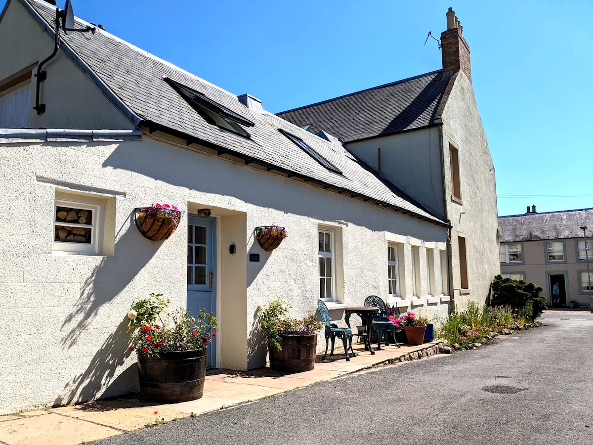 Yetholm Hayloft - Retreat for Two