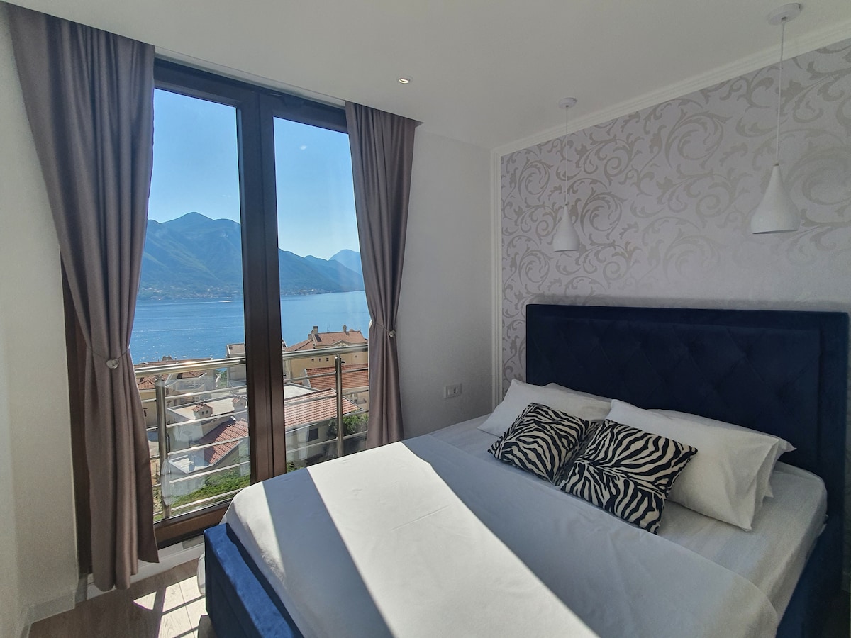 Premium 1-BR apartment with stunning Boka Bay view