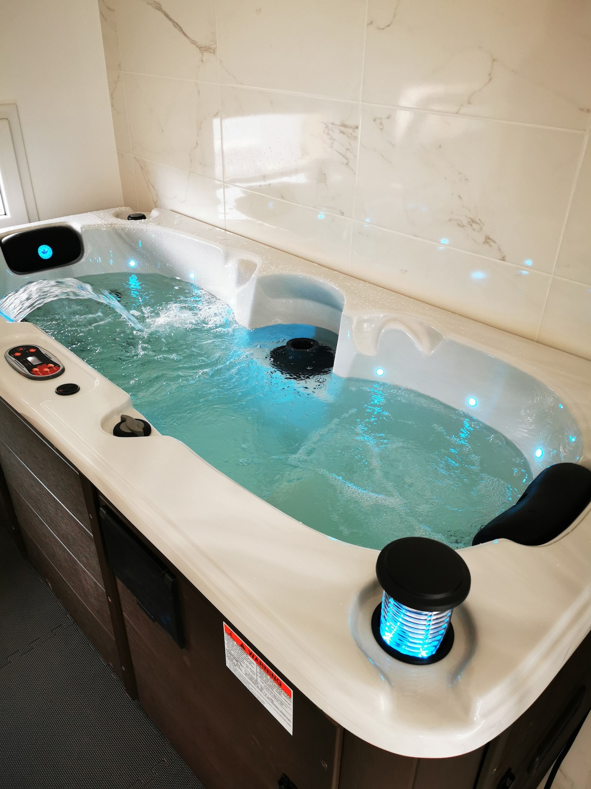 Studio chaleureux avec jacuzzi intérieur