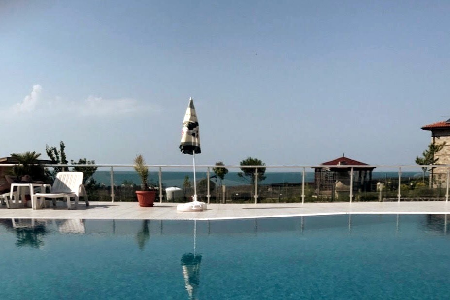 2BED dreamy sea view apartment with a pool