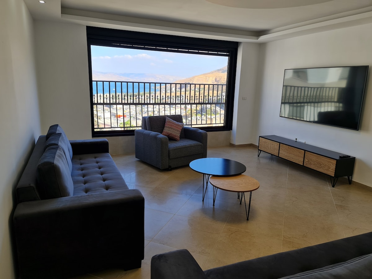 位于提贝利亚斯的顶层公寓5 ，可欣赏到壮丽的加利利海景