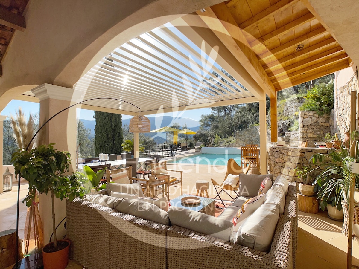 Villa de charme au calme avec vue imprenable