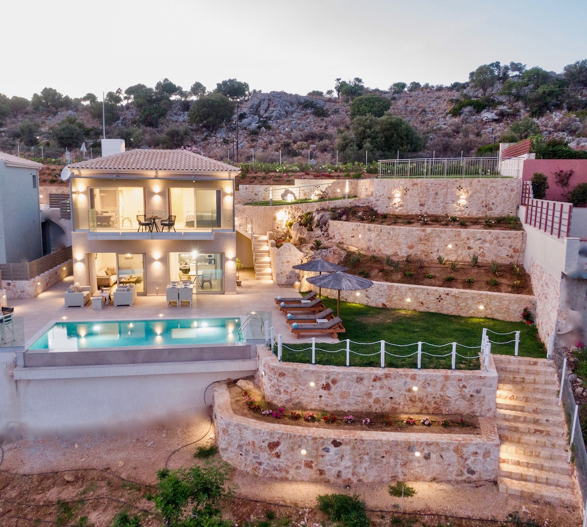 Tsimaras Villas- (New Luxury Villa)