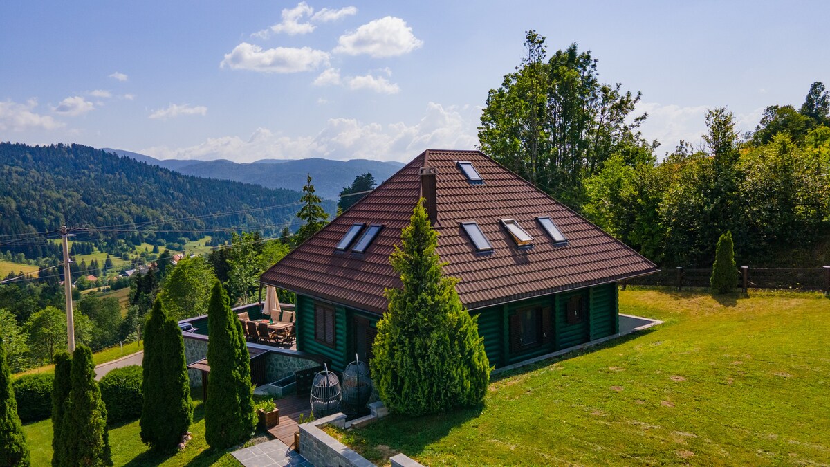 戈尔斯基·科塔尔（ Gorski Kotar ）美丽的绿山度假木屋