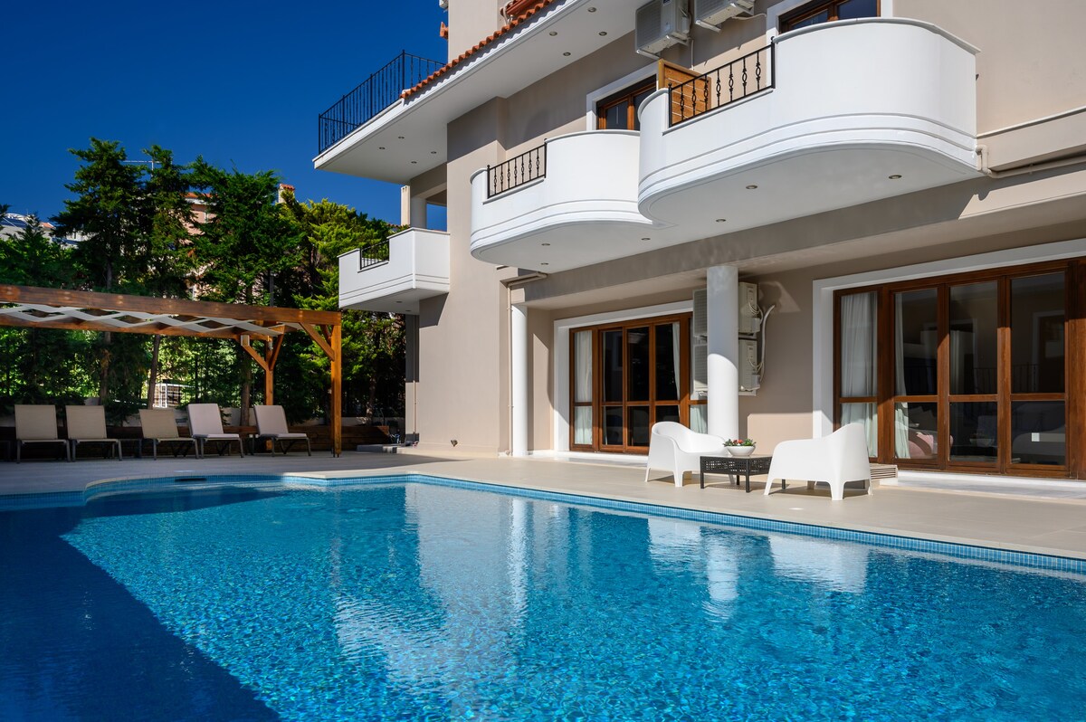 Luxury Villa , with private Pool