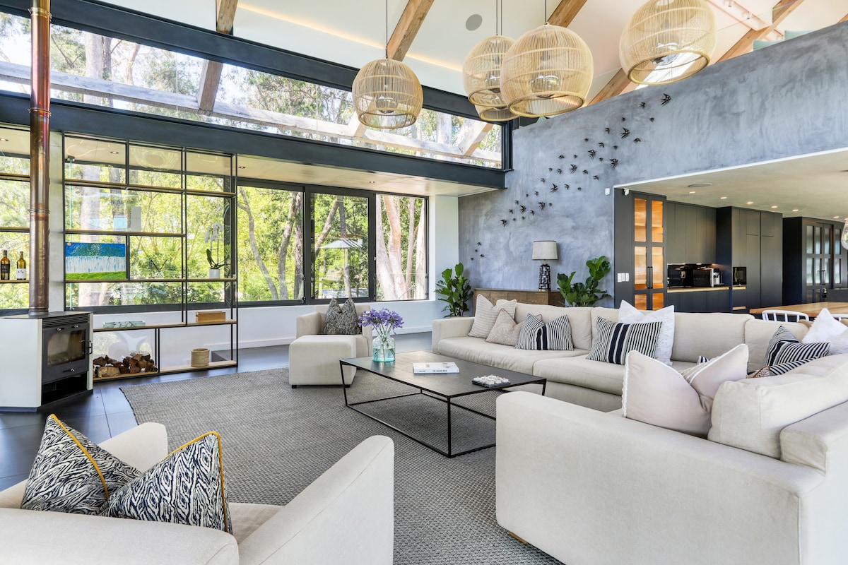 Luxury, contemporary Constantia home