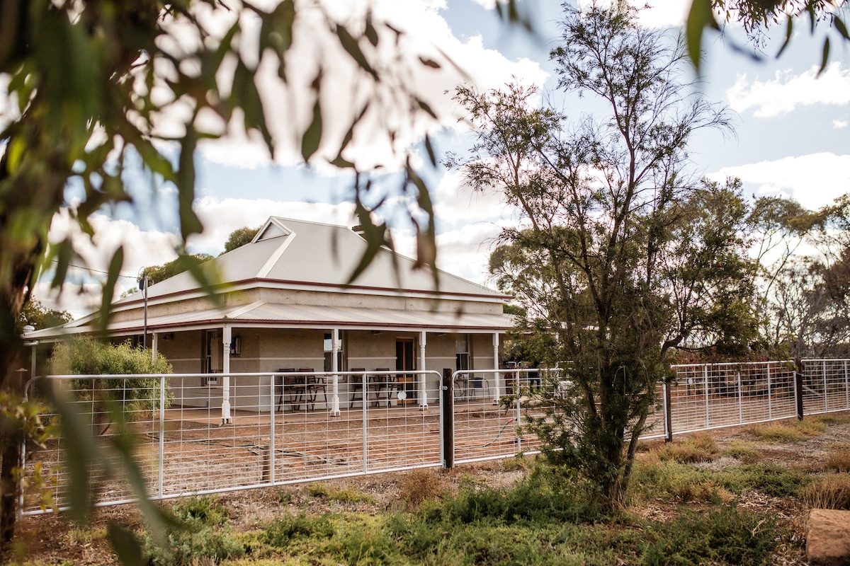 Rural Getaway - Harding Homestead Boniah Creek SA