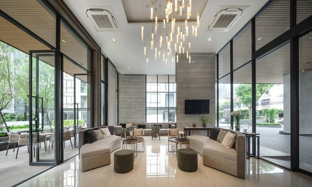 曼谷市區全新公寓,一房一厅一卫,完美设施, 拎包入住 BTS E8  免費WIFI (年租有优惠)