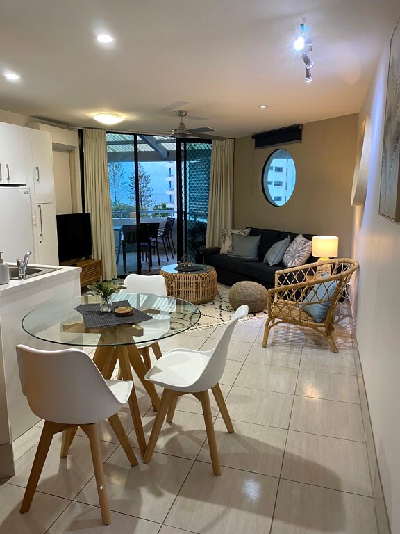 Mooloolaba Beach ~ Unit 467 Rooftop Resort