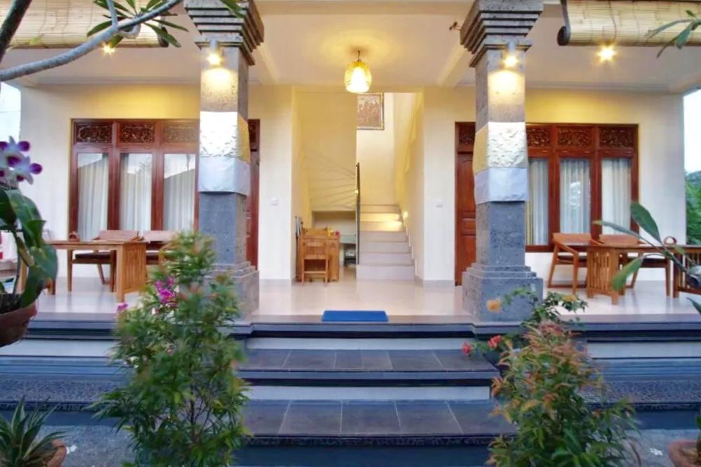 Balinese hospitality at Taman Ayu Guest House #1