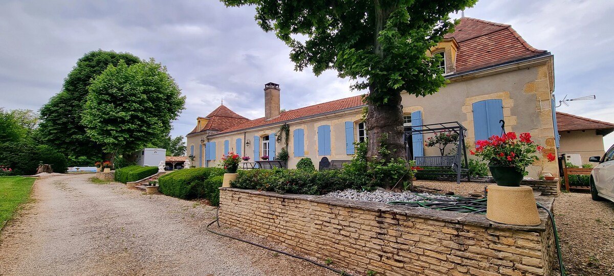 Logis dans Chartreuse 18ème - vue sur la Dordogne