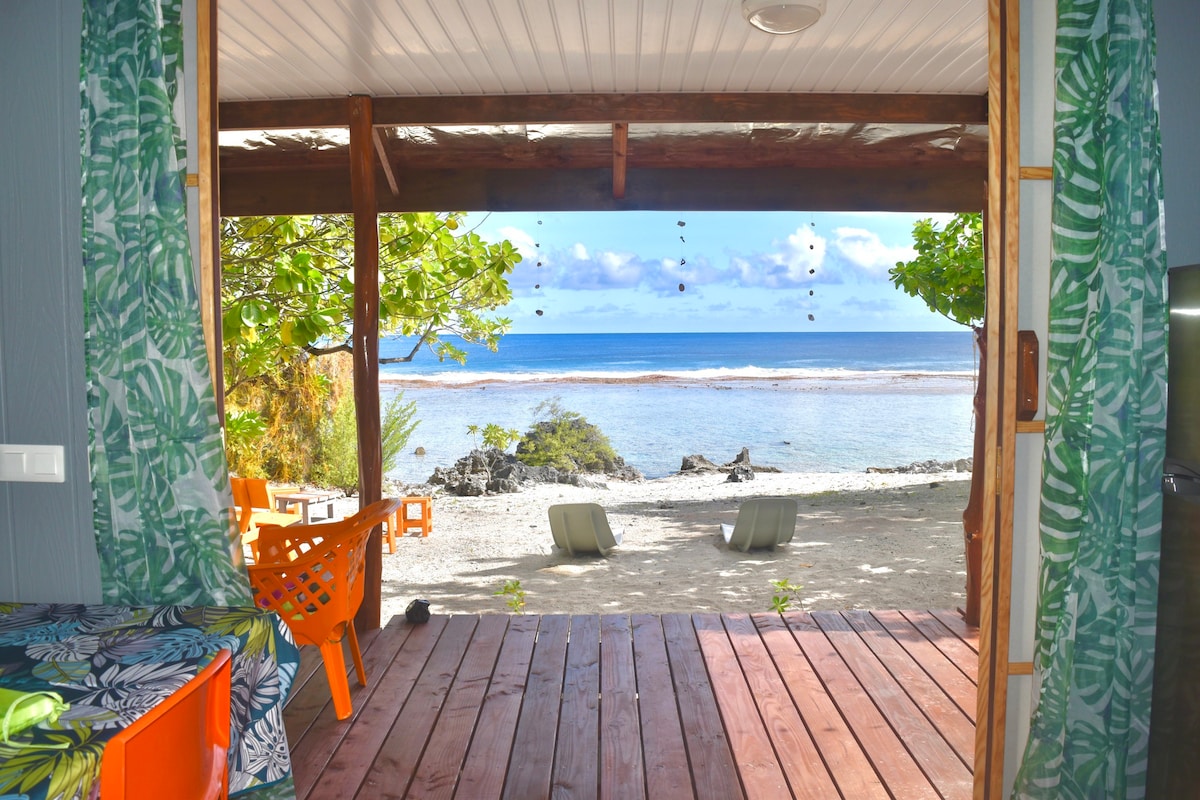 Hiti Tikehau, the ocean side bungalow chez Konea