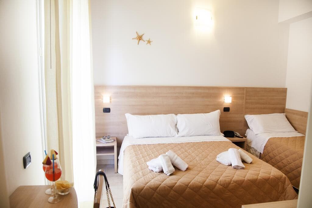 Hotel Costazzurra*** Triple room with sea view