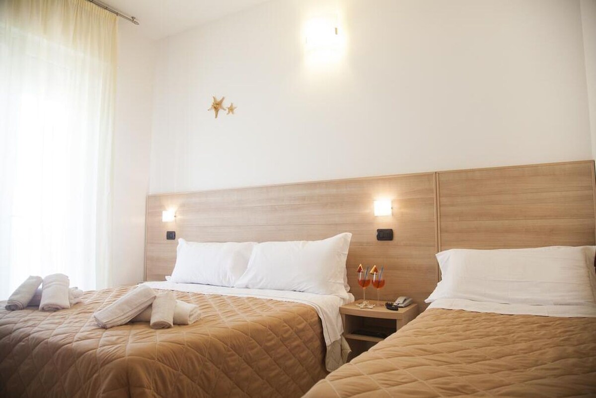 Hotel Costazzurra*** Triple room with sea view