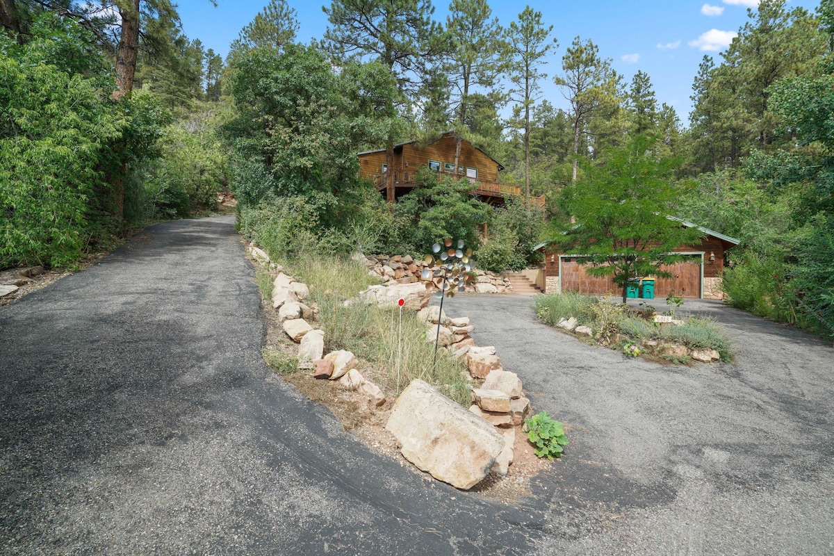 Spectacular Views-Rustic Modern Home-Warm-Inviting