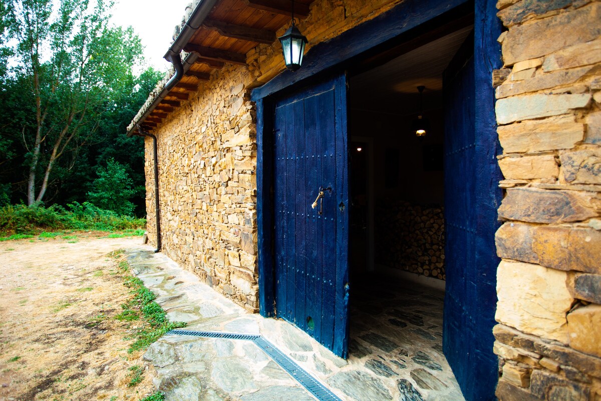 Casa Colomba. Tu casa en el pueblo.