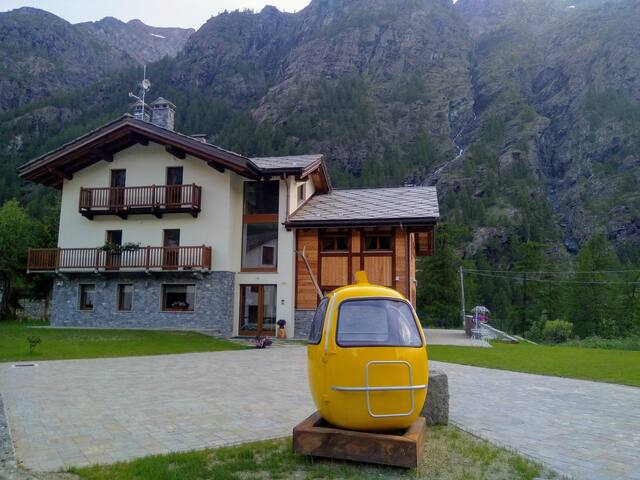 Gressoney-La-Trinitè的民宿