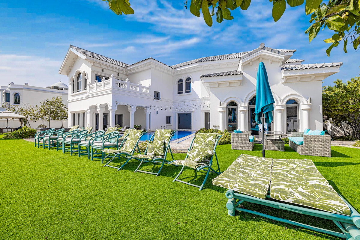 Luxurious 7 BDR villa in Palm Jumeirah