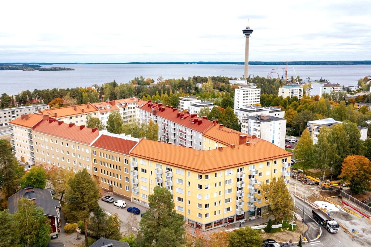 Särkänniemi附近的家庭住宅。免费停车