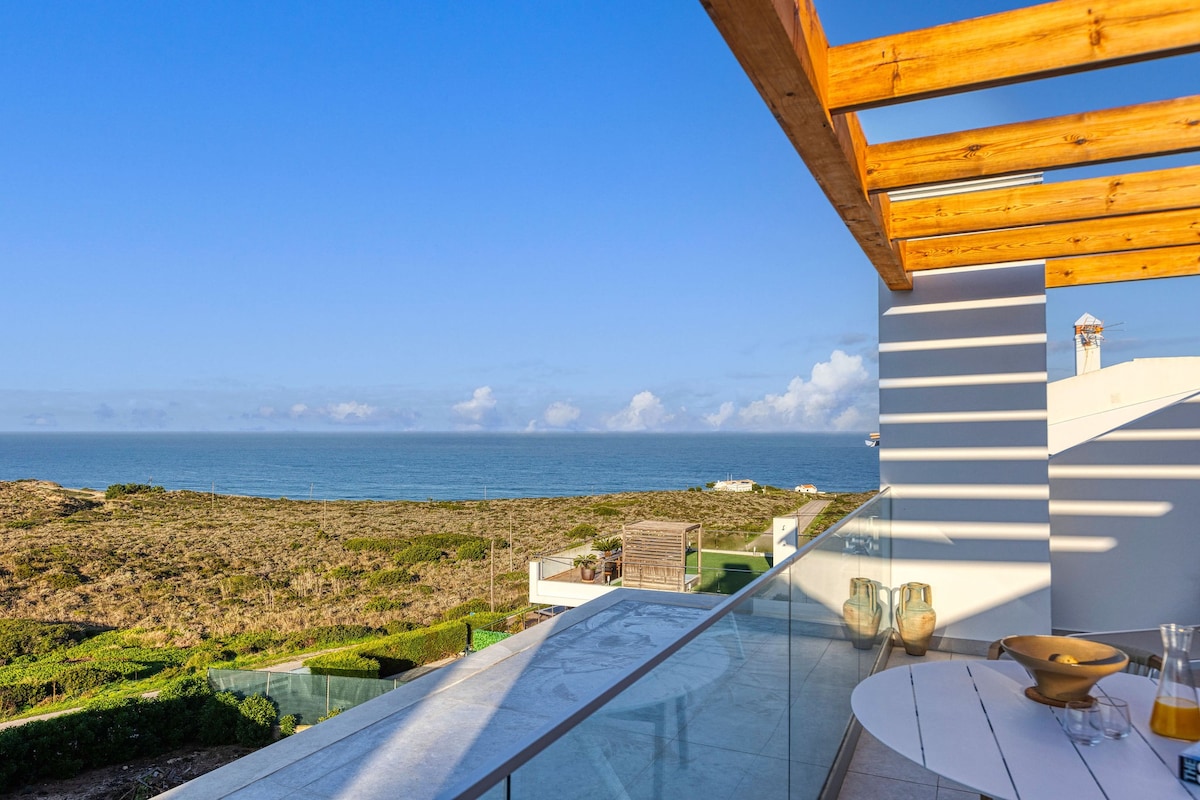 New! Stunning luxury coastal villa w. Ocean views